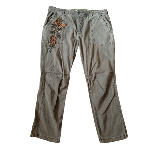 Anthropologie The Wanderer Floral Beaded Olive Green Utility Cargo Pants size 32 - Picture 2 of 10